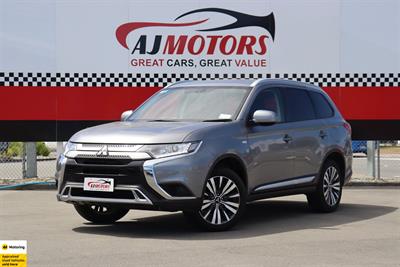 2021 Mitsubishi Outlander - Thumbnail