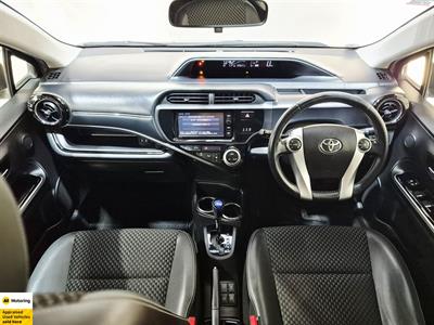 2015 Toyota Aqua - Thumbnail