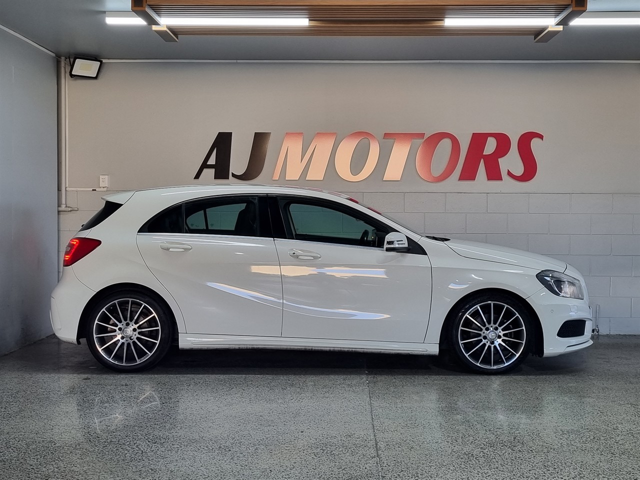 2014 Mercedes-Benz A 180