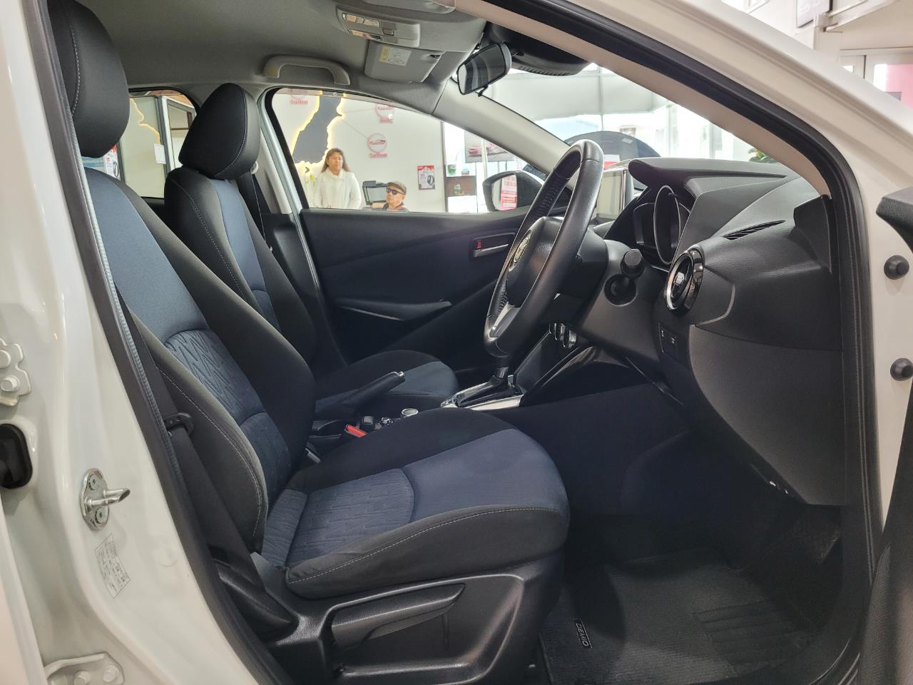 2015 Mazda Demio