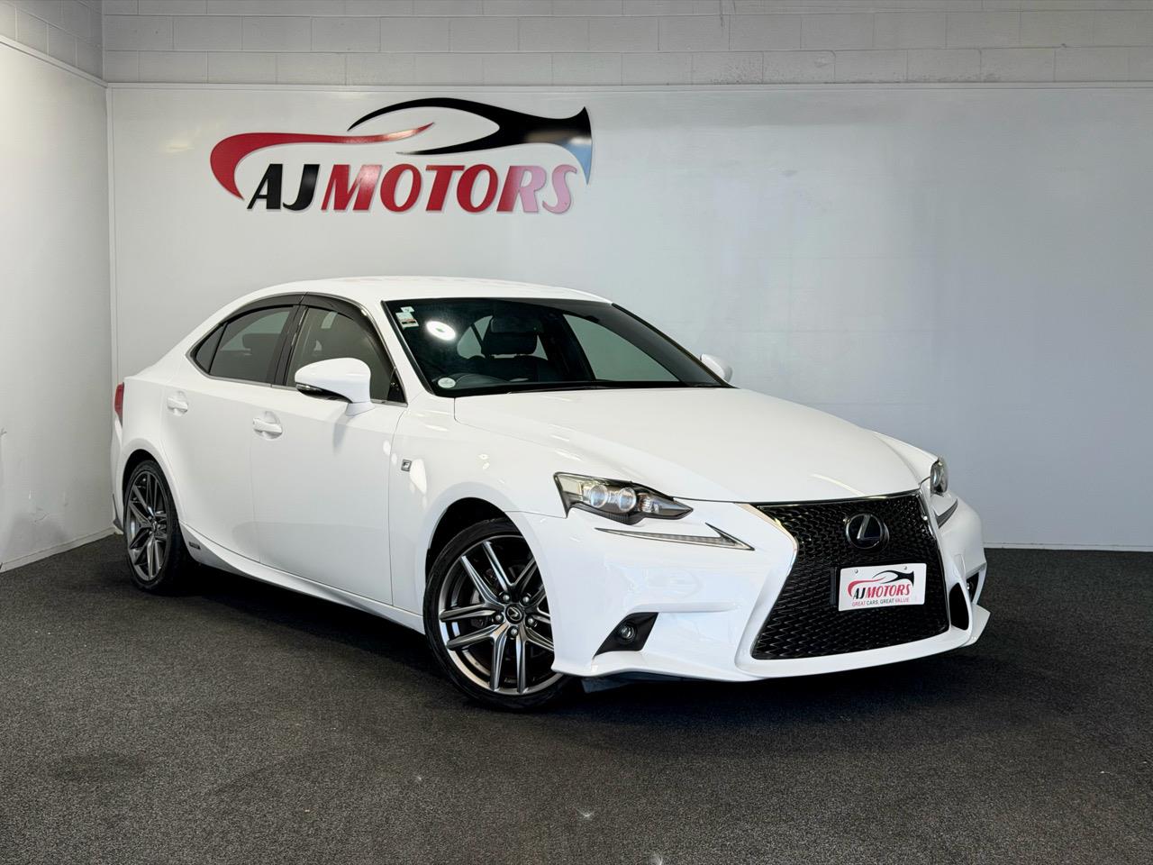 2013 Lexus IS 300h