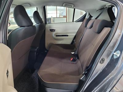 2014 Toyota Aqua - Thumbnail