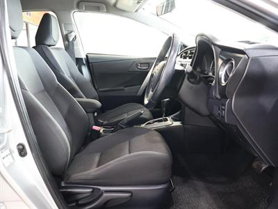 2014 Toyota Auris - Thumbnail