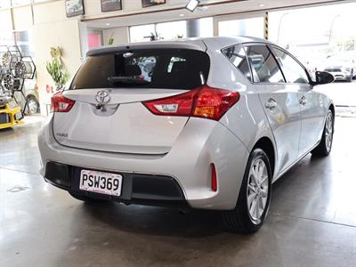 2014 Toyota Auris - Thumbnail