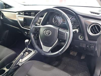 2014 Toyota Auris - Thumbnail