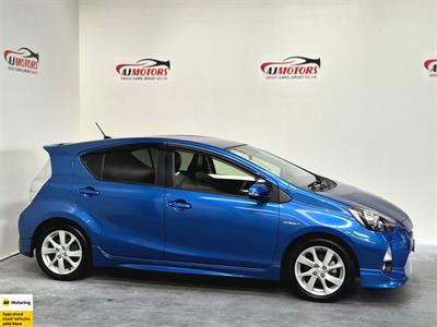 2013 Toyota Aqua - Thumbnail