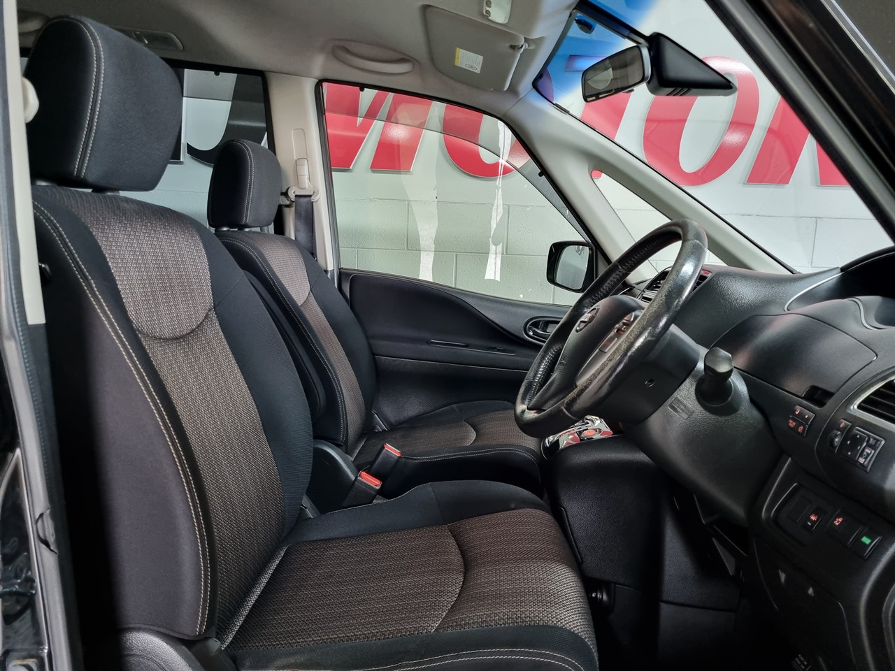 2014 Nissan Serena