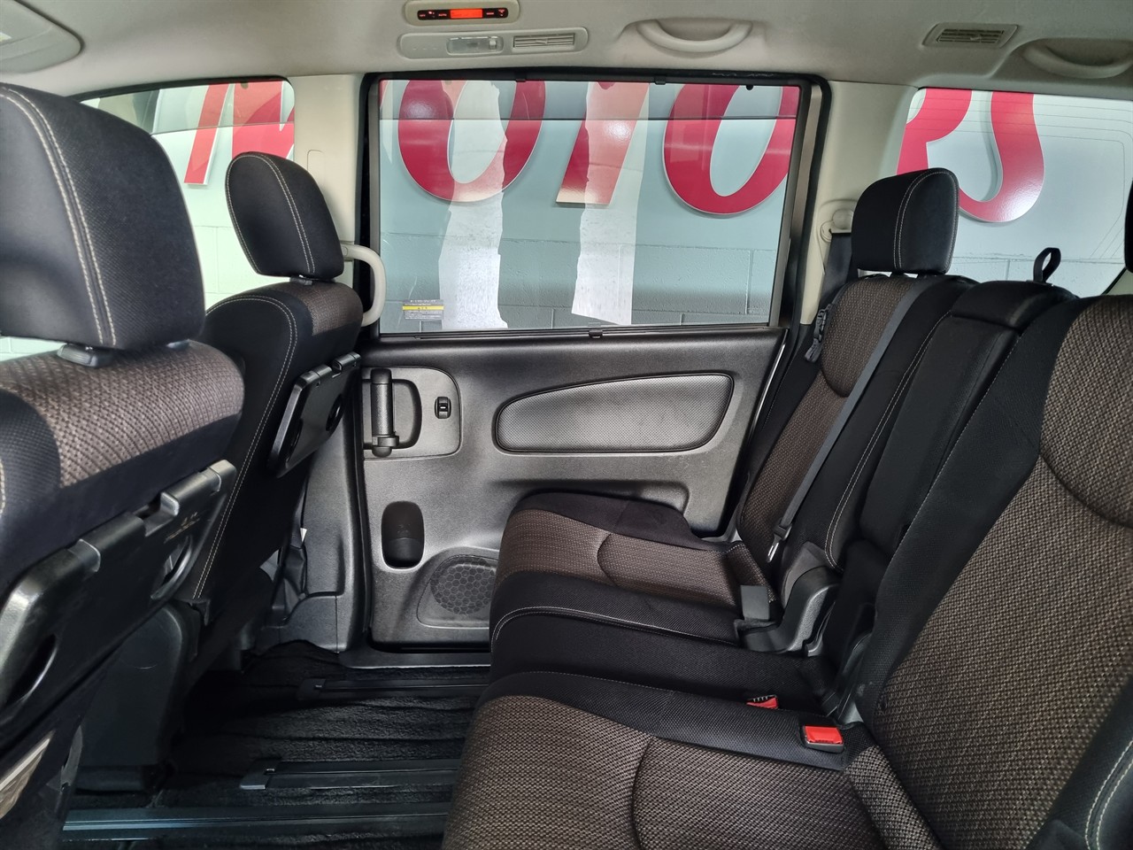2014 Nissan Serena
