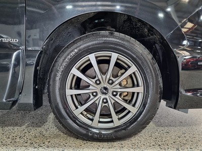 2014 Nissan Serena - Thumbnail