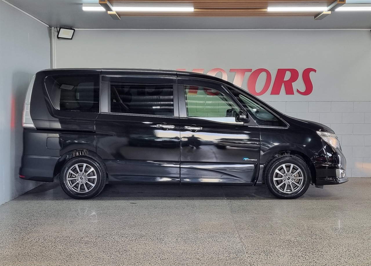 2014 Nissan Serena