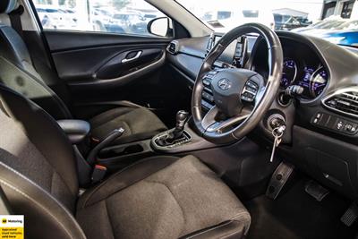 2022 Hyundai i30 - Thumbnail