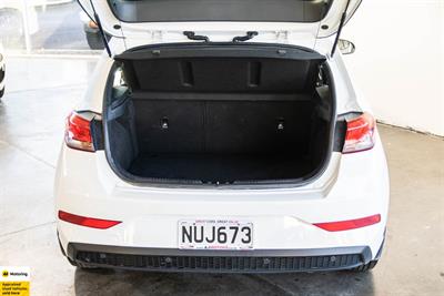 2022 Hyundai i30 - Thumbnail