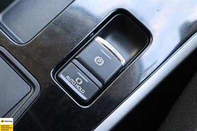 2022 Mitsubishi Outlander - Thumbnail