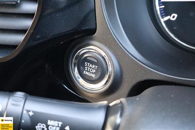 2022 Mitsubishi Outlander - Thumbnail