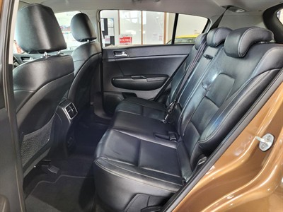 2016 Kia Sportage - Thumbnail