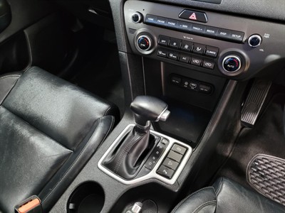 2016 Kia Sportage - Thumbnail