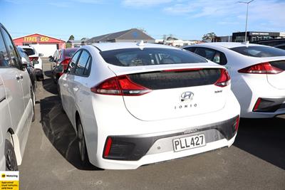 2022 Hyundai IONIQ - Thumbnail