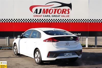 2022 Hyundai IONIQ - Thumbnail