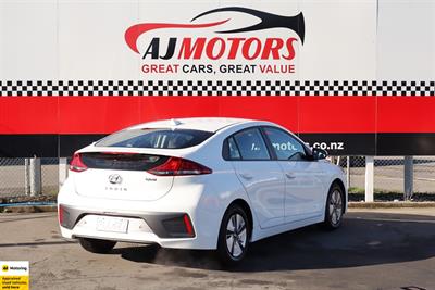 2022 Hyundai IONIQ - Thumbnail