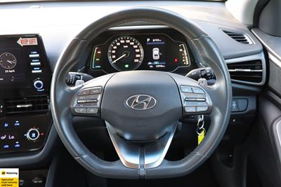 2022 Hyundai IONIQ - Thumbnail