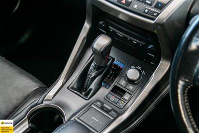 2015 Lexus NX300H - Thumbnail