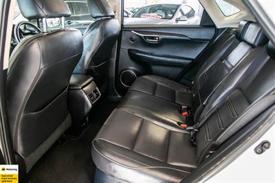 2015 Lexus NX300H - Thumbnail