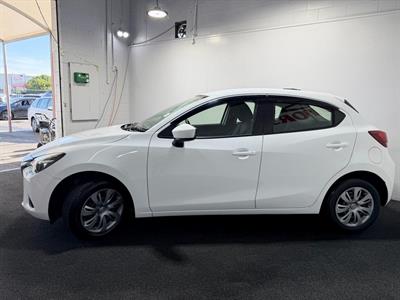 2014 Mazda Demio - Thumbnail
