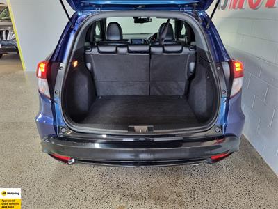 2017 Honda Vezel - Thumbnail