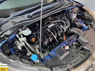 2017 Honda Vezel - Thumbnail