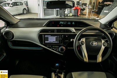 2014 Toyota Aqua - Thumbnail