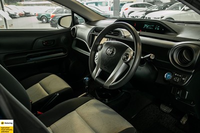 2014 Toyota Aqua - Thumbnail