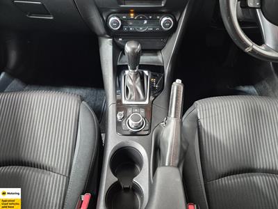 2016 Mazda Axela - Thumbnail
