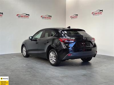 2016 Mazda Axela - Thumbnail