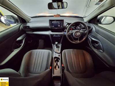 2021 Toyota YARIS CROSS - Thumbnail