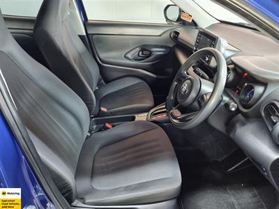 2021 Toyota YARIS CROSS - Thumbnail