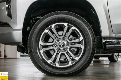 2023 Mitsubishi Triton - Thumbnail