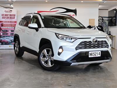 2021 Toyota RAV4 - Thumbnail
