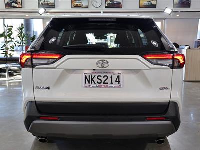 2021 Toyota RAV4 - Thumbnail