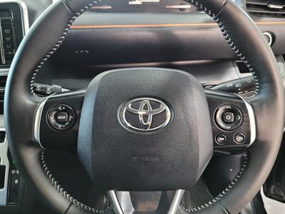 2016 Toyota Sienta - Thumbnail