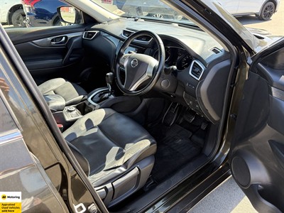 2013 Nissan X-Trail - Thumbnail