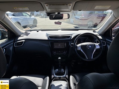 2013 Nissan X-Trail - Thumbnail
