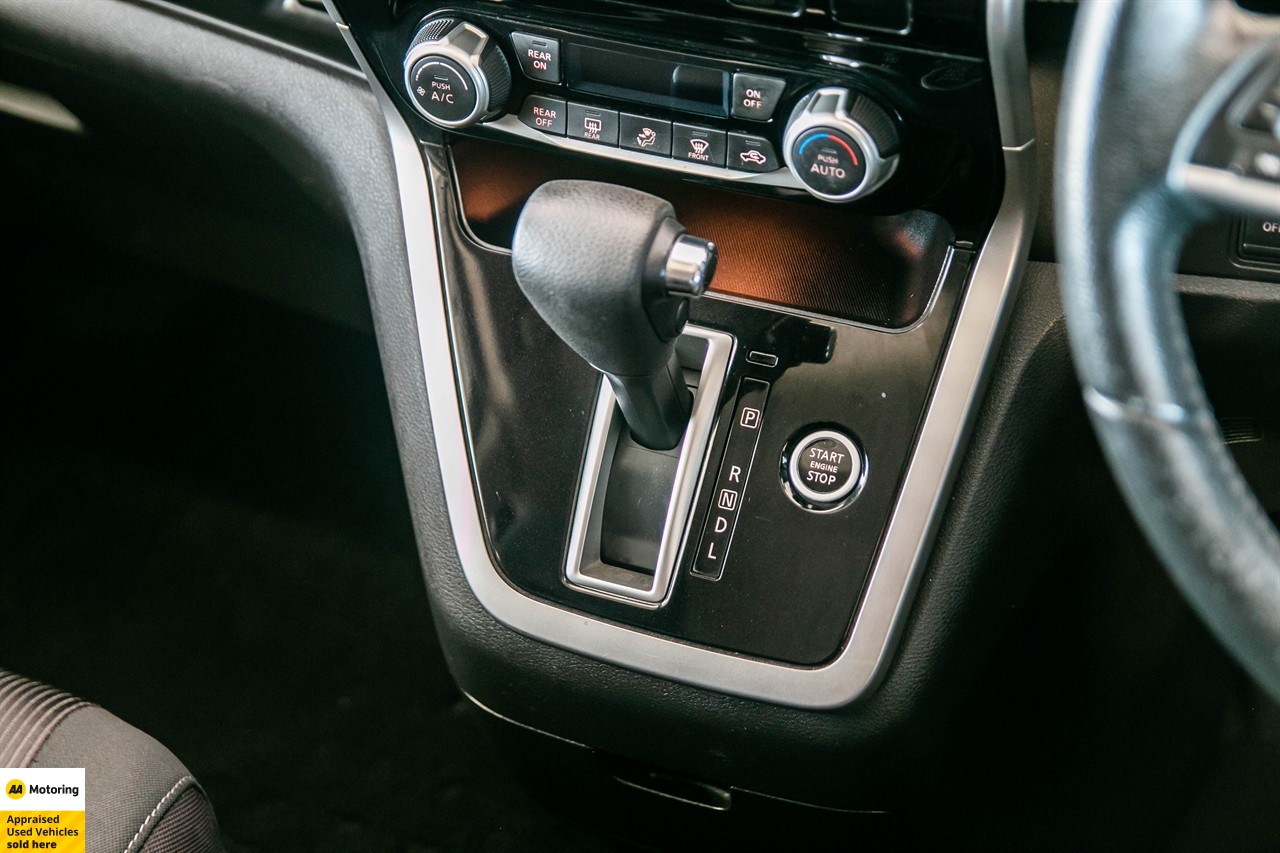 2017 Nissan Serena