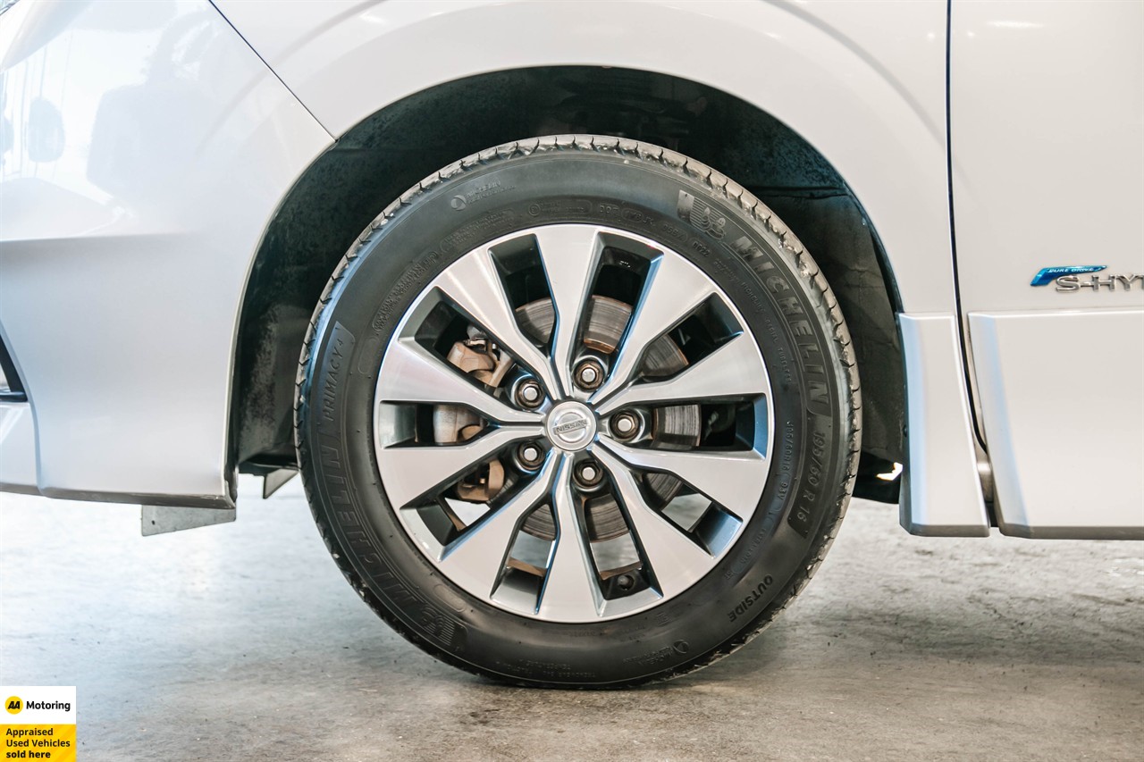 2017 Nissan Serena