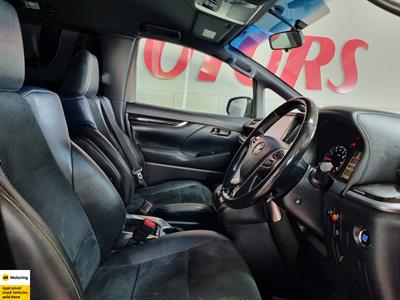 2017 Toyota Vellfire - Thumbnail