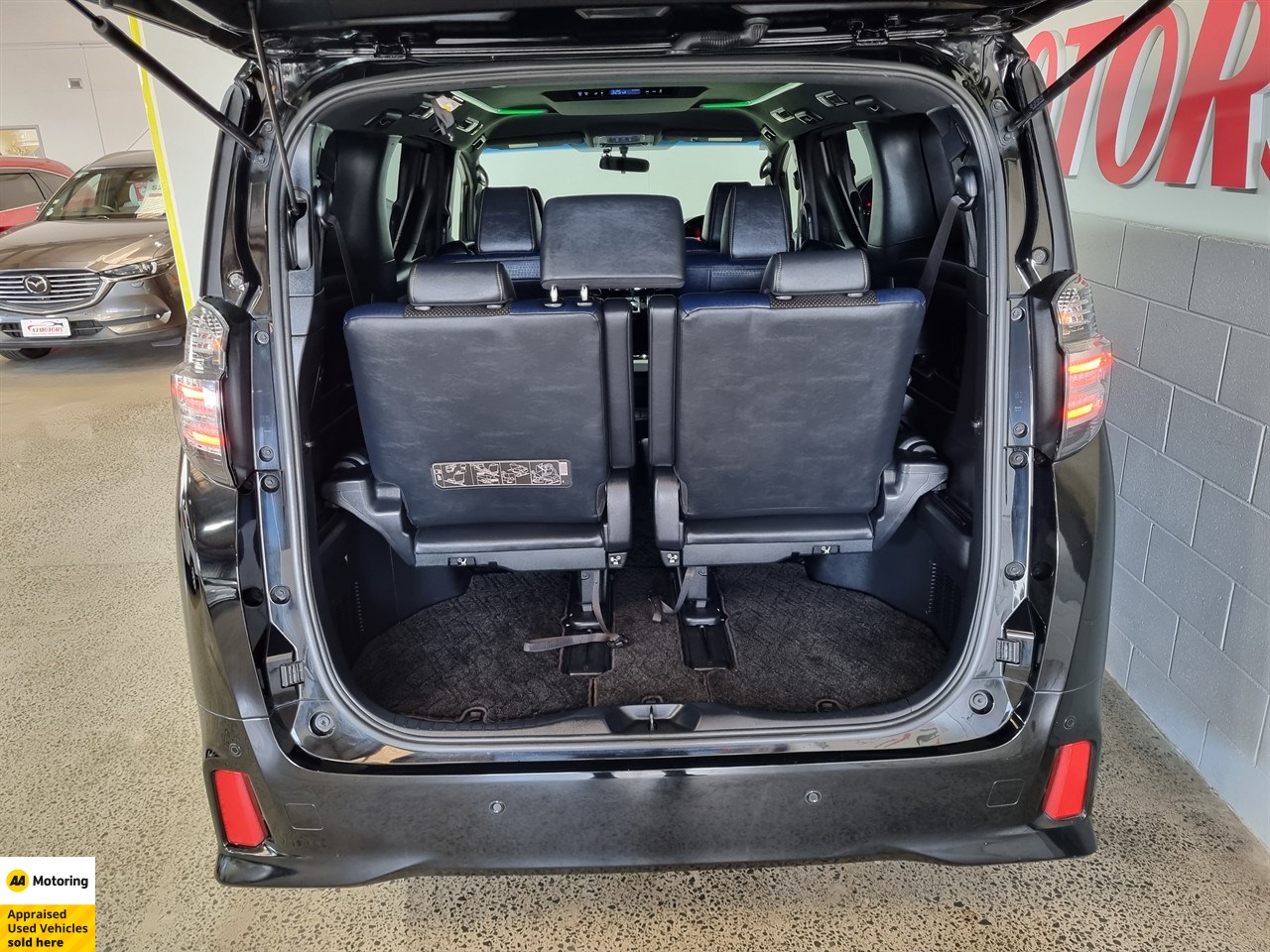 2017 Toyota Vellfire