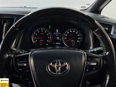 2017 Toyota Vellfire - Thumbnail