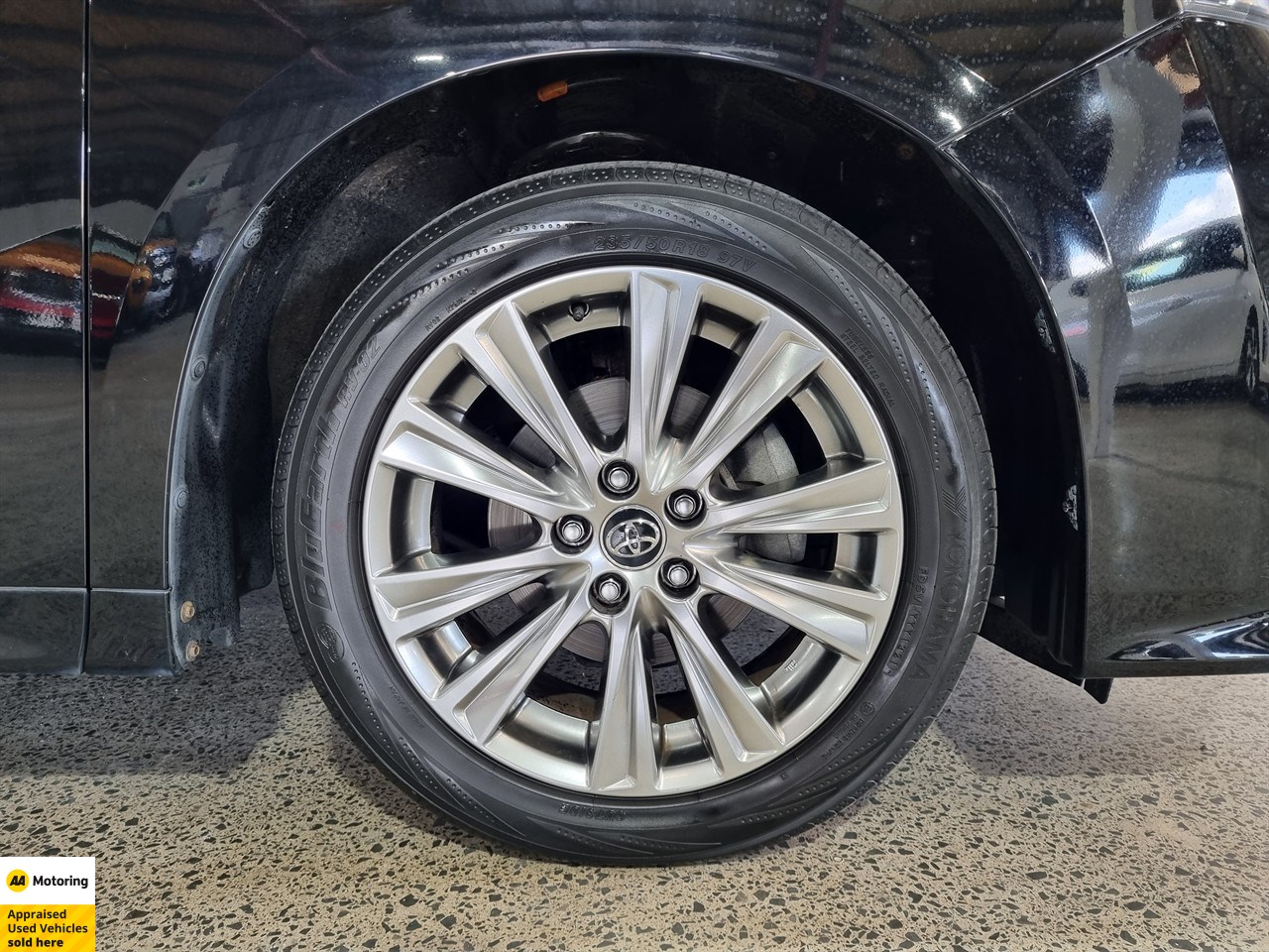 2017 Toyota Vellfire