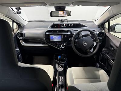 2020 Toyota Aqua - Thumbnail