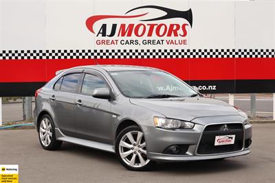 2013 Mitsubishi GALANT - Thumbnail