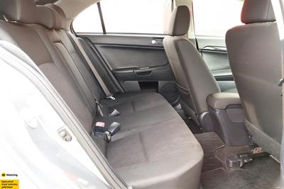 2013 Mitsubishi GALANT - Thumbnail